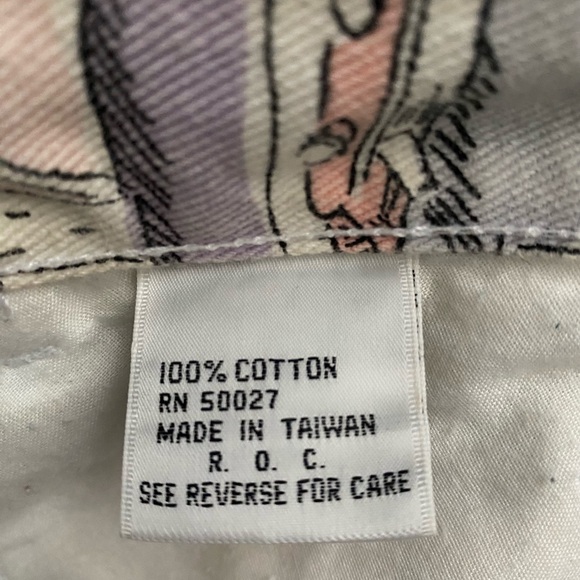 100 % cotton jeans w/ palm trees, convertibles & tall buildings in pastel shades - Picture 7 of 8